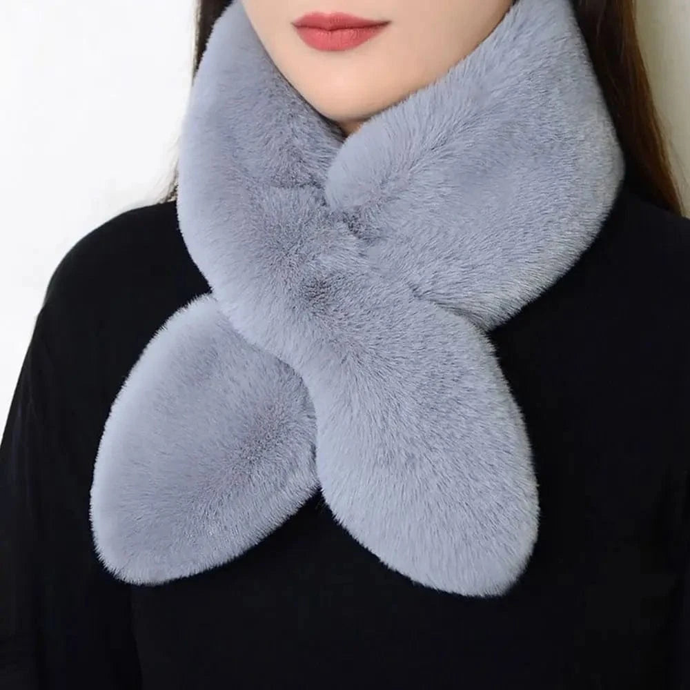 gris cache cou femme