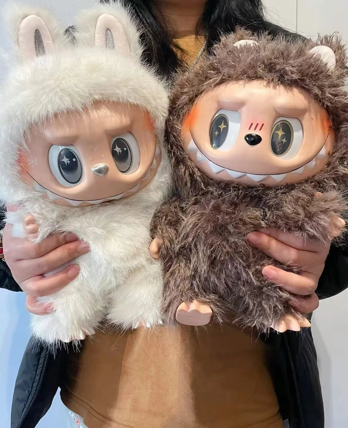 réplique monstre labubu 38cm