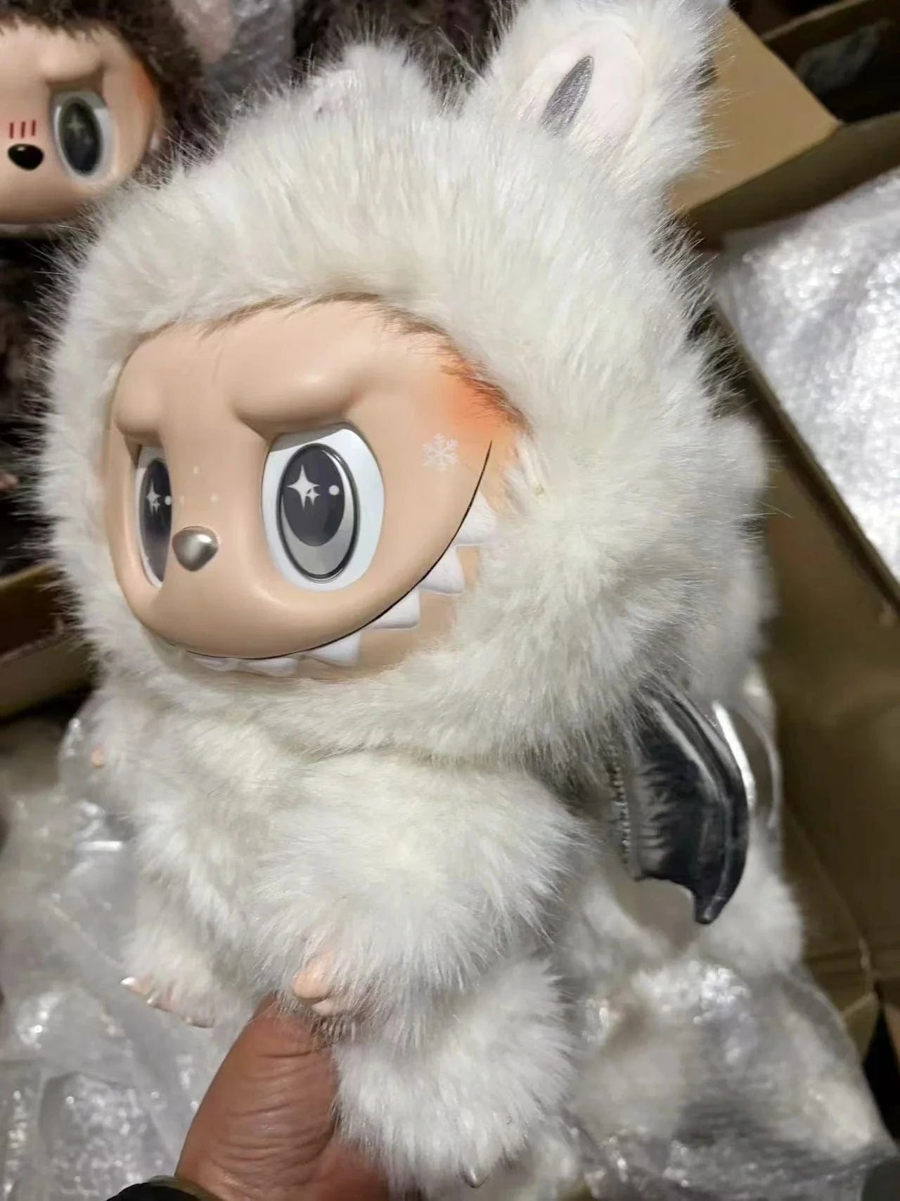 réplique monstre labubu 38cm