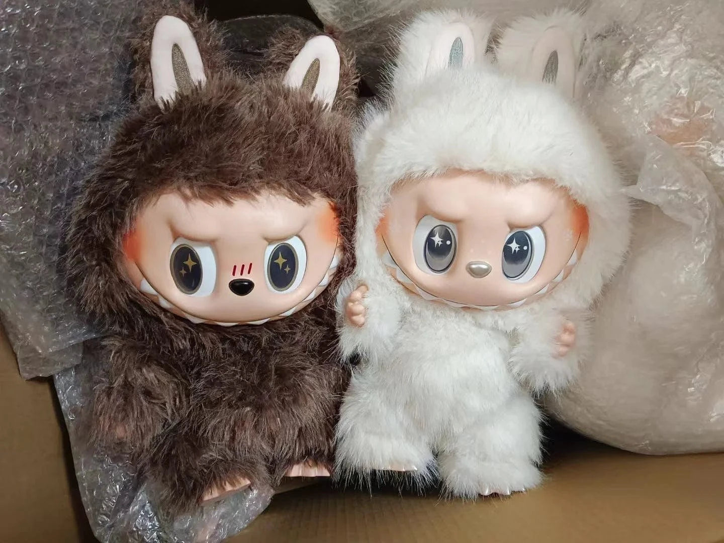 réplique monstre labubu 38cm