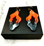 Boucles d’oreilles Boucles d’oreilles Flamme en résine époxy – pièce unique