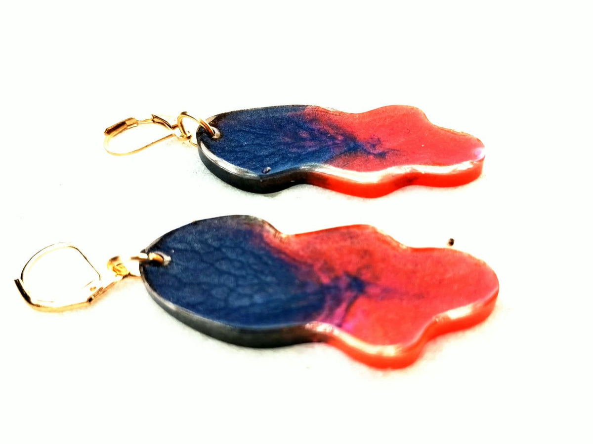 Boucles d’oreilles Boucles d’oreilles uniques en résine époxy bleu nuit et rouge