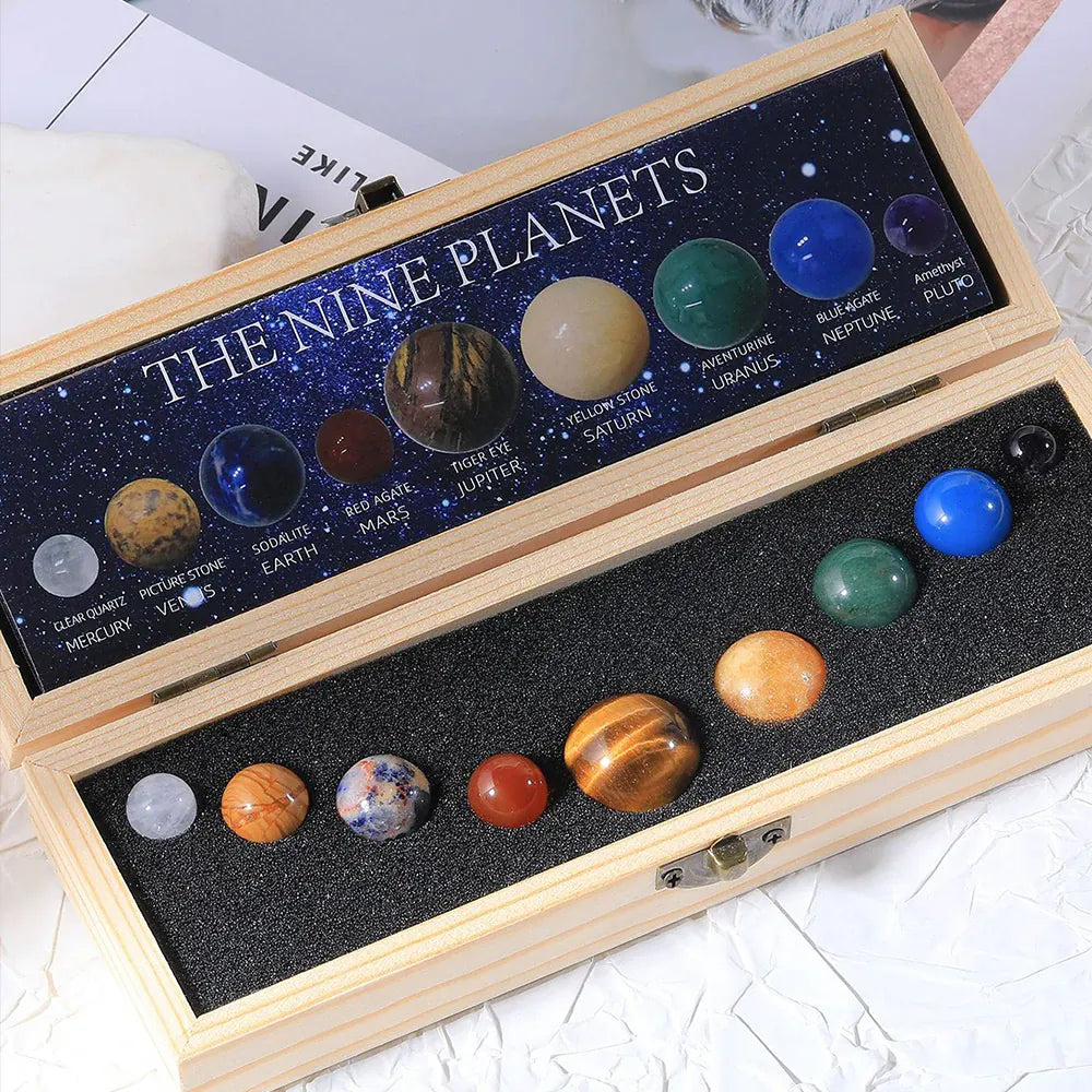 J2501118 coffret 9 planetes