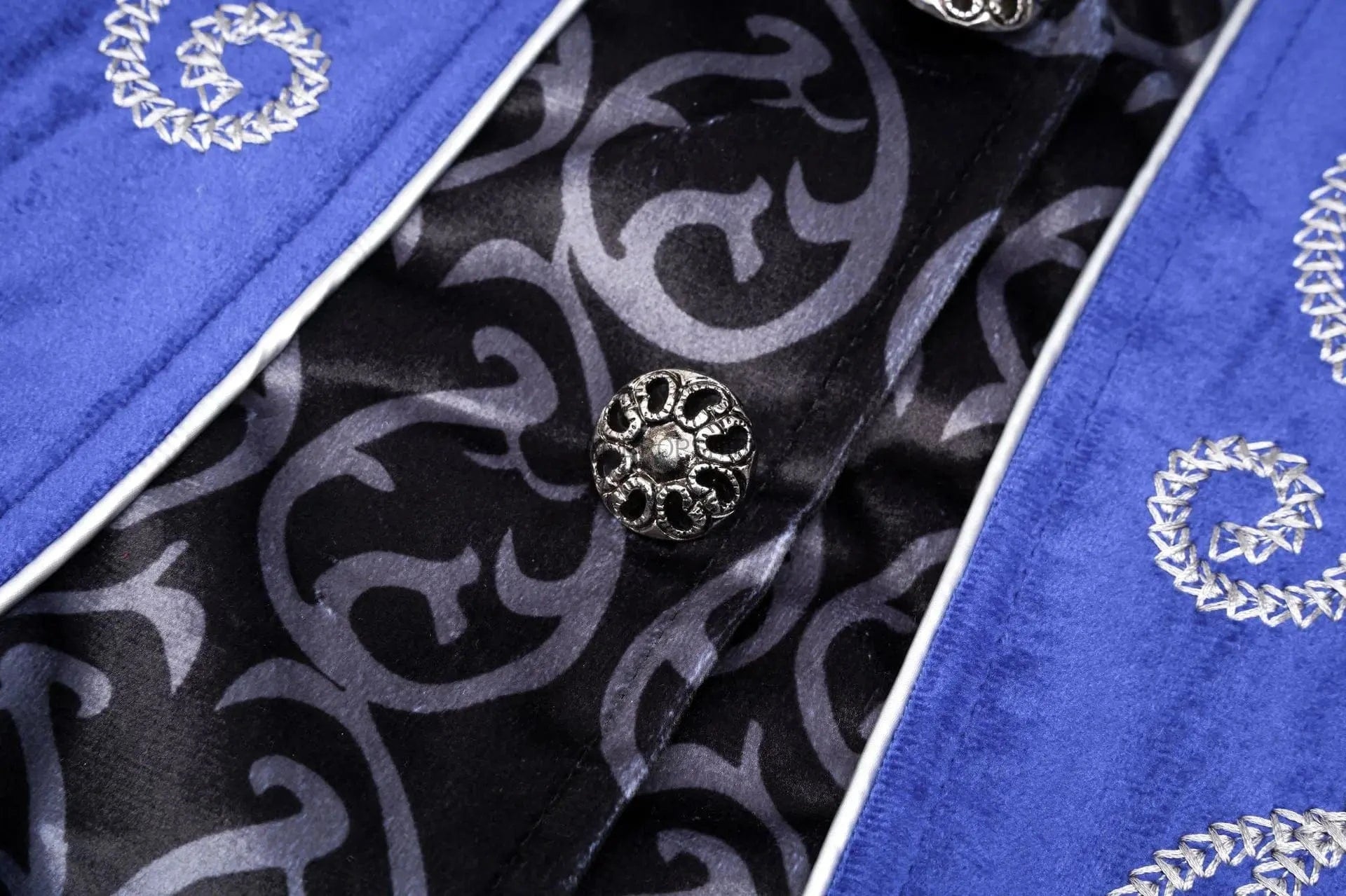 manteau médiéval