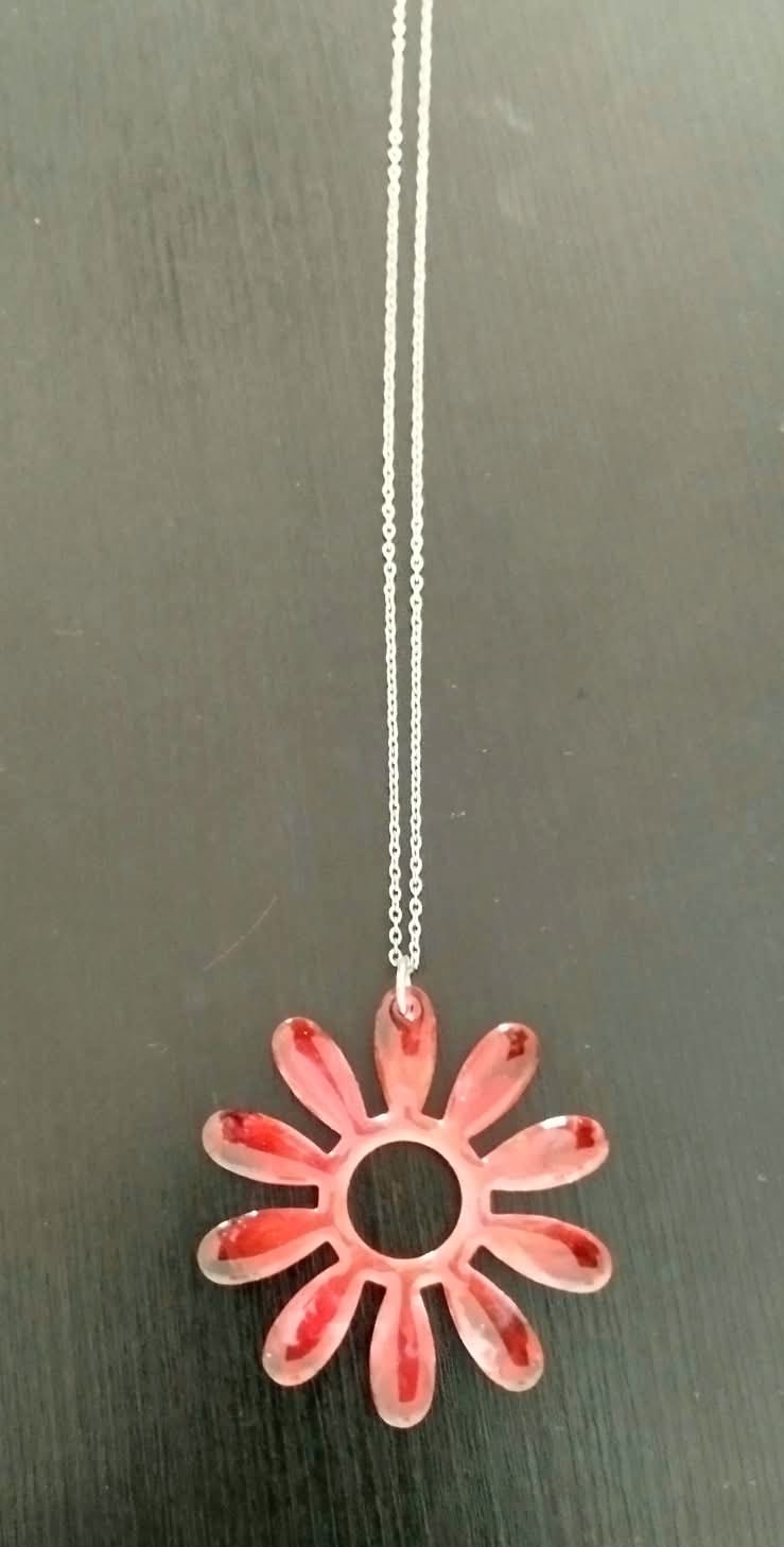 Pendentif Pendentif fleur rouge