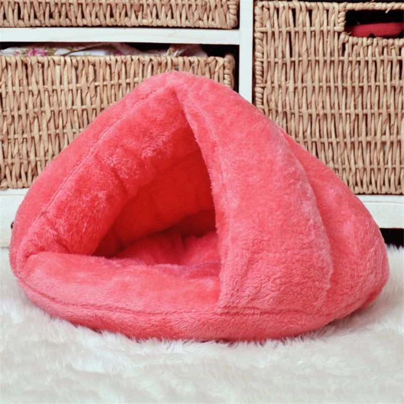 rose / L igloo pour chat